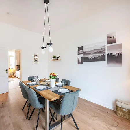 Apartment Suedstadt Oase Auf Zwei Etagen 4 Sz Und Balkon Koblenz (Rhineland-Palatinate)