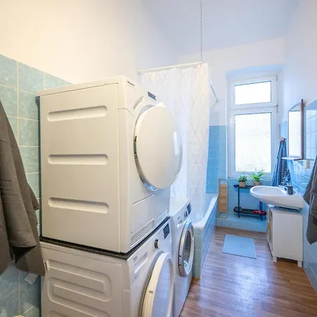 Апартаменты Suedstadt Oase Auf Zwei Etagen 4 Sz Und Balkon *