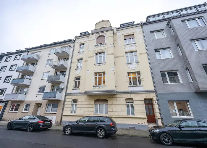 Daire Suedstadt Oase Auf Zwei Etagen 4 Sz Und Balkon