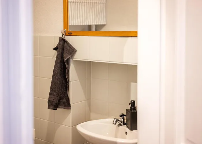 Suedstadt Oase Auf Zwei Etagen 4 Sz Und Balkon *